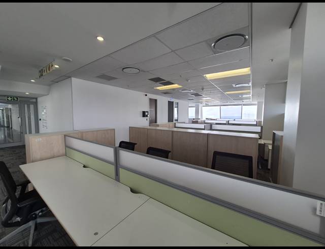 1,599M² OFFICE TO LET IN SANDTON CENTRAL